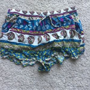 American eagle flowy shorts